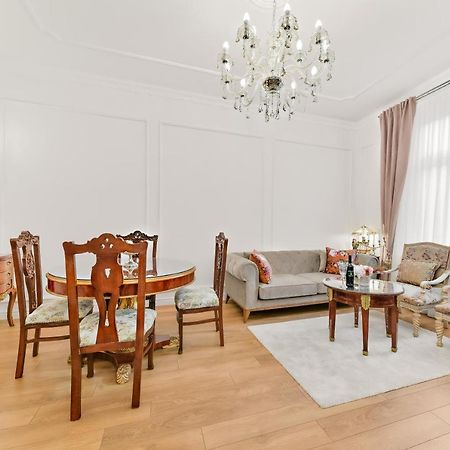 Luxury Class Apartment - 1St Floor, Large Apartment, Downtown, Newly Renovated, Fast Wifi, 4X Air Conditioning 萨格勒布 外观 照片