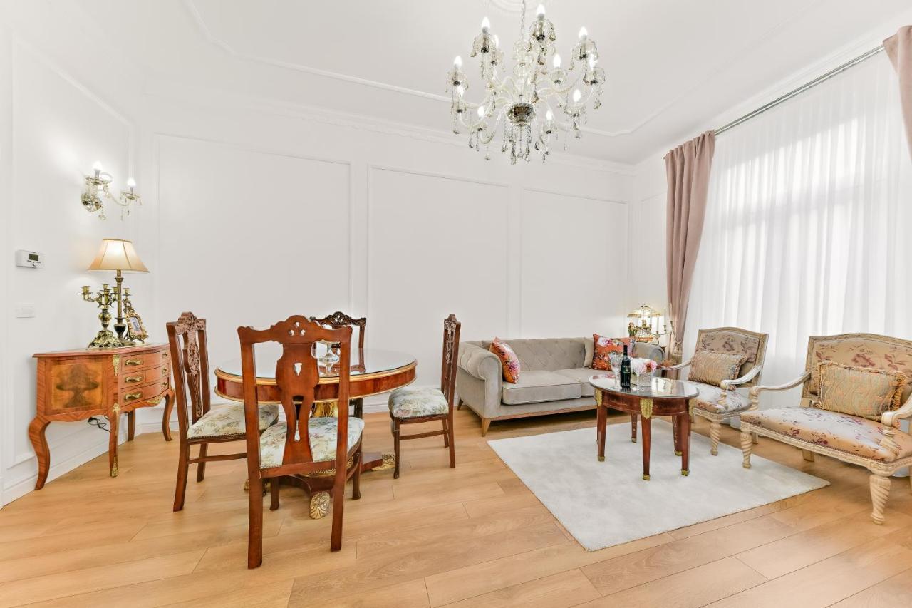 Luxury Class Apartment - 1St Floor, Large Apartment, Downtown, Newly Renovated, Fast Wifi, 4X Air Conditioning 萨格勒布 外观 照片