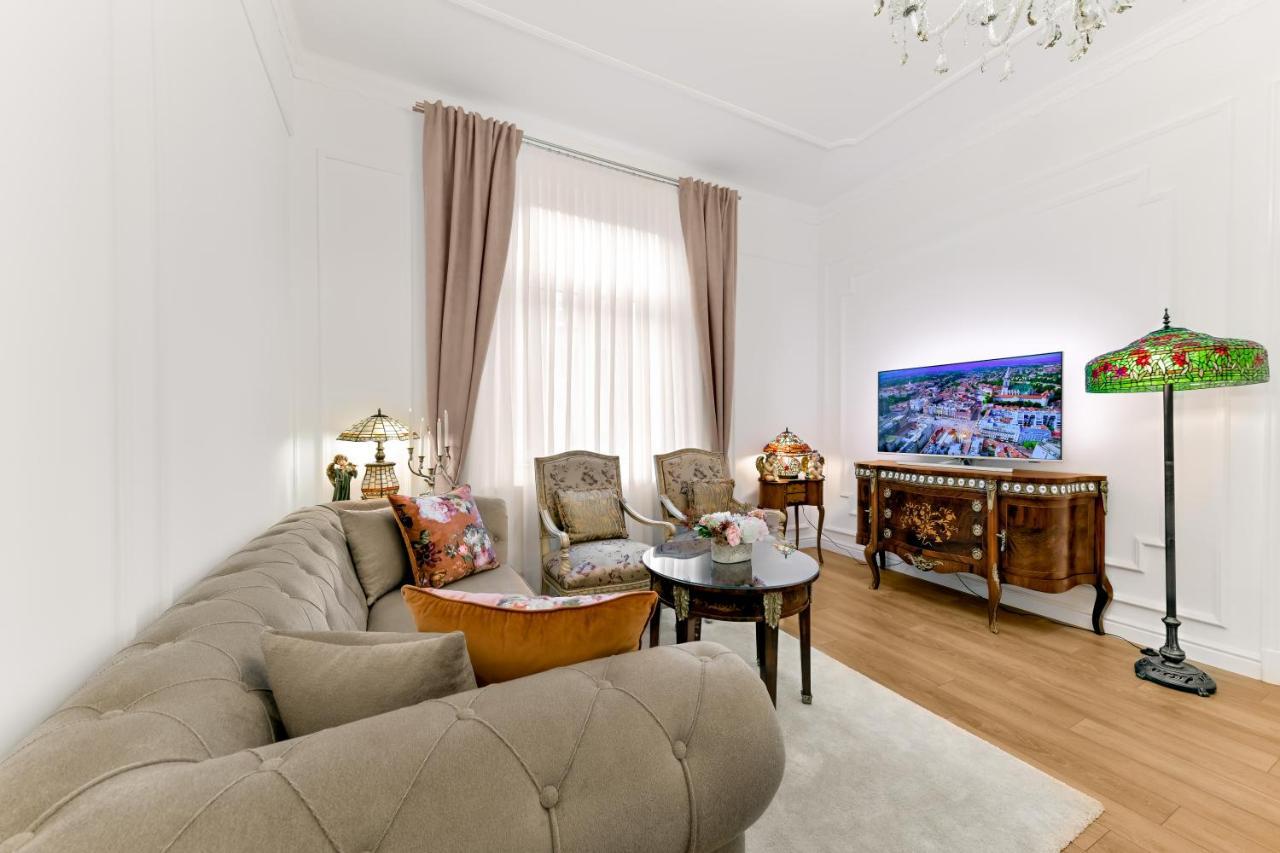 Luxury Class Apartment - 1St Floor, Large Apartment, Downtown, Newly Renovated, Fast Wifi, 4X Air Conditioning 萨格勒布 外观 照片
