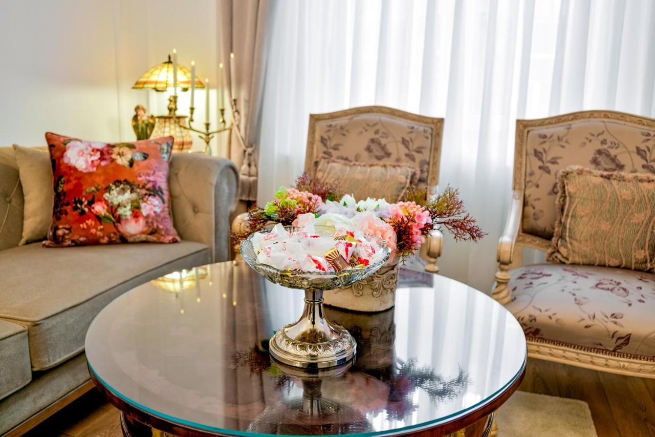 Luxury Class Apartment - 1St Floor, Large Apartment, Downtown, Newly Renovated, Fast Wifi, 4X Air Conditioning 萨格勒布 外观 照片